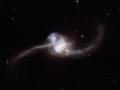 NGC 2623 : Hubble'dan Gkada Birlemesi - 9 Kasm 2009