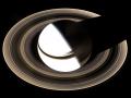 6 Mart 2007 : Satürn'e Üstten Bakış