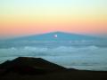 5 Aralık 2010 : Mauna Kea'nın Gölgesi İçerisinde Ay Doğumu