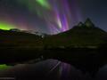 5 Ekim 2012 : Norveç Üzerinde Kutup Işıkları ve Ateş Topu